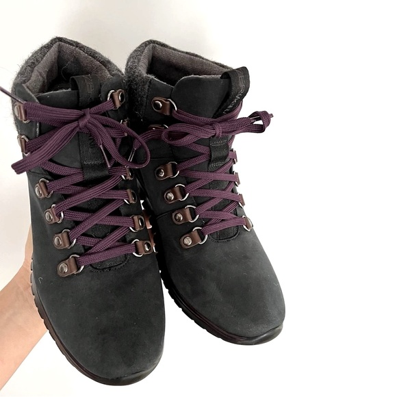 Cole Haan Women's Zerogrand Hiker Waterproof Boots Black Elderberry Size 7 - Picture 3 of 15